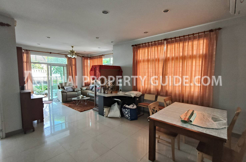 House with Shared Pool in Nichada Thani 